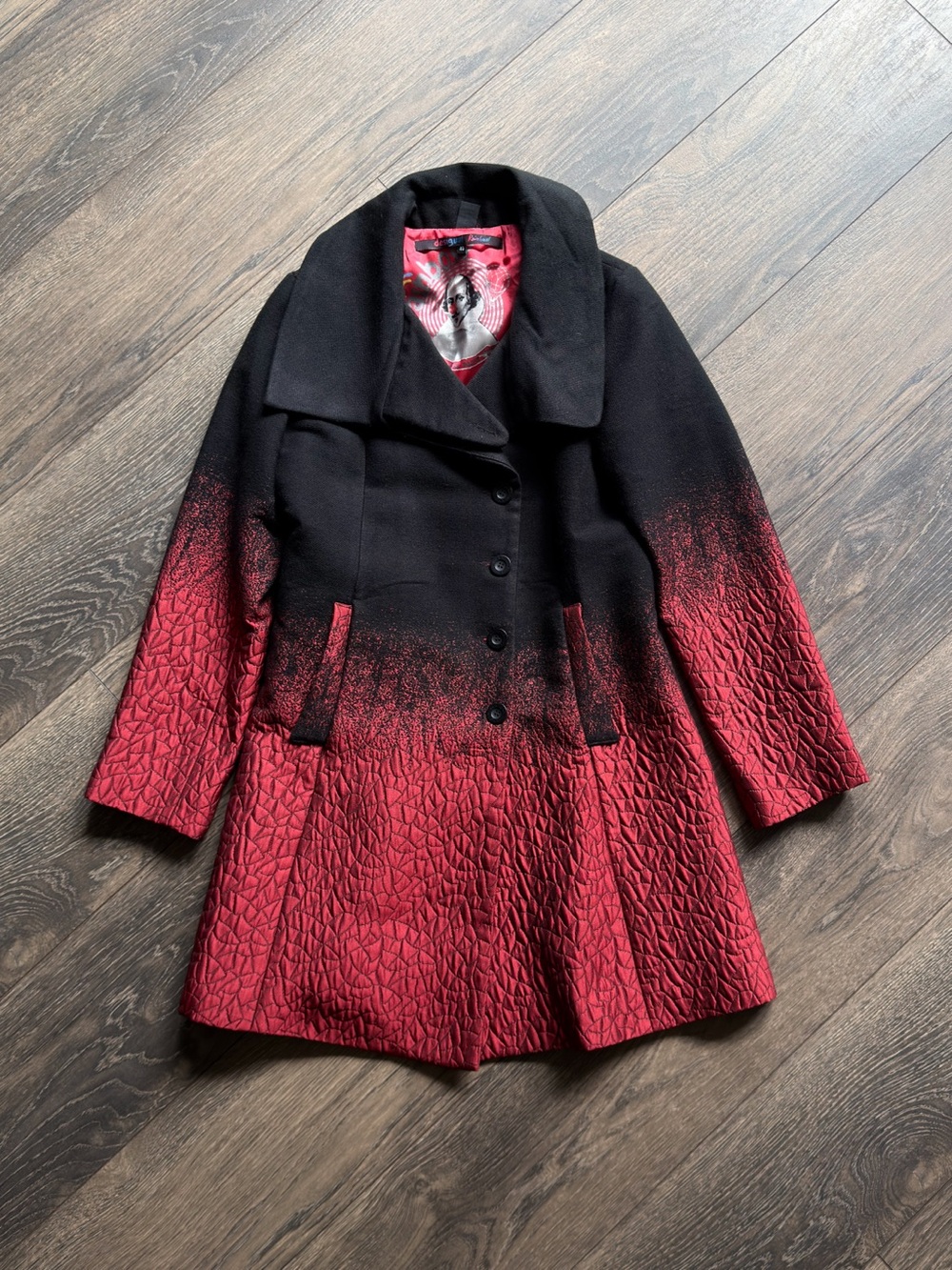 Desigual Rainbow Women’s 40 Black Red Ombre Textured Statement Coat Big Collar